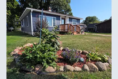 807 Augusta Street, Rice Lake, WI 54868 - Photo 4
