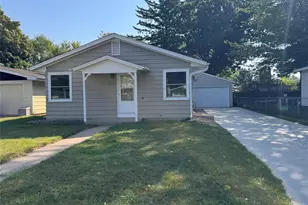 819 Brighton St, Altoona, WI 54720 - Photo 2