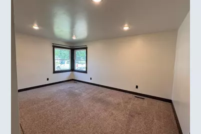 819 Brighton Street, Altoona, WI 54720 - Photo 16