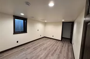819 Brighton St, Altoona, WI 54720 - Photo 20