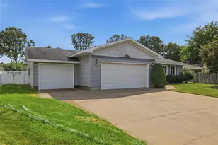 1815 Frisbie Ln, Eau Claire, WI 54703 - Photo 8