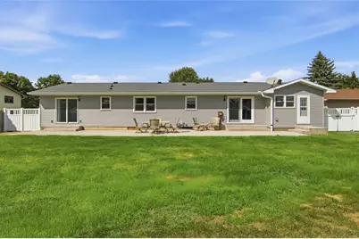 1815 Frisbie Lane, Eau Claire, WI 54703 - Photo 4