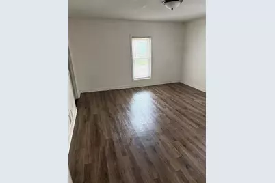 317 Dewey Street #3, Eau Claire, WI 54703 - Photo 2