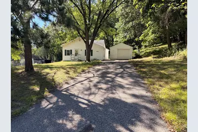 1028 Essex Street, Eau Claire, WI 54703 - Photo 1