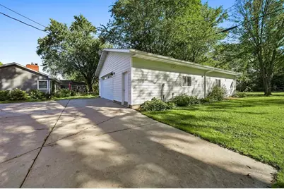 300 Elm Avenue, Menomonie, WI 54751 - Photo 40