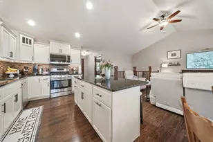 460 Club View Ln, Altoona, WI 54720 - Photo 10