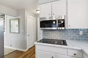 2710 Sherman St, Eau Claire, WI 54701 - Photo 10