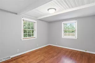 2710 Sherman St, Eau Claire, WI 54701 - Photo 16