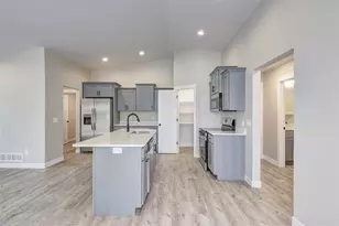 1848 Dorret Rd, Eau Claire, WI 54703 - Photo 8