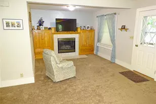 402 E Prospect St, Durand, WI 54736 - Photo 6