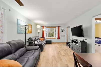 542 Wagner Avenue, Eau Claire, WI 54703 - Photo 8