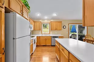 221 La Mans Ln, Eau Claire, WI 54703 - Photo 16