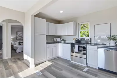 3433 Starr Avenue, Eau Claire, WI 54703 - Photo 6