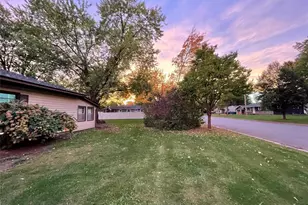 3336 Trimble St, Eau Claire, WI 54701 - Photo 6