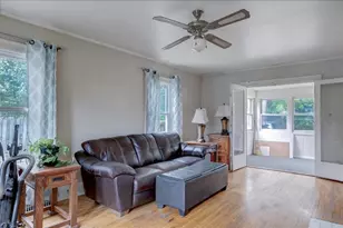 519 W 12th Ave, Menomonie, WI 54751 - Photo 4