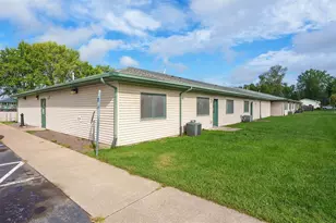 1013 Division St, Withee, WI 54498 - Photo 4