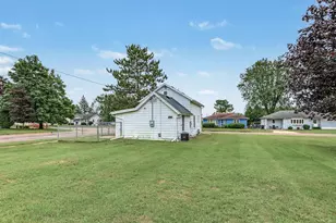 1134 Water St, Chippewa Falls, WI 54729 - Photo 8