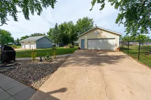 548 W Hudson St, Mondovi, WI 54755 - Photo 36