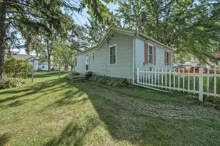 406 E Birch St, Abbotsford, WI 54405 - Photo 28