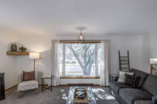 2915 Eisenhower St, Eau Claire, WI 54701 - Photo 4