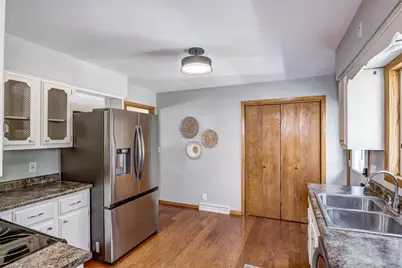 2915 Eisenhower Street, Eau Claire, WI 54701 - Photo 10
