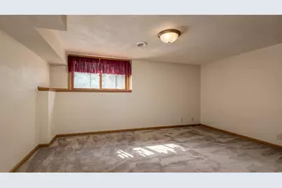 503 Hewitt Street, Eau Claire, WI 54703 - Photo 28