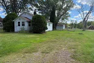 450 E Crumb St, Gilman, WI 54433 - Photo 6
