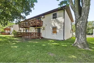 303 Harvest Lane #3, Altoona, WI 54720 - Photo 4