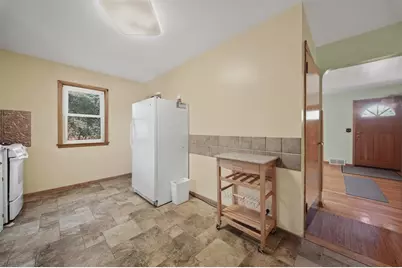 1132 Pershing Street, Eau Claire, WI 54703 - Photo 6