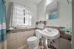 1132 Pershing St, Eau Claire, WI 54703 - Photo 16