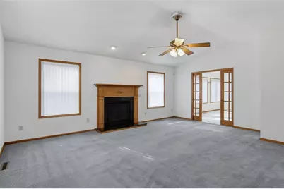 328 Marshall Street, Chippewa Falls, WI 54729 - Photo 4