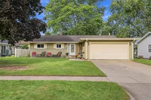 2810 Sherman St, Eau Claire, WI 54701 - Photo 1
