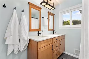 2810 Sherman St, Eau Claire, WI 54701 - Photo 18