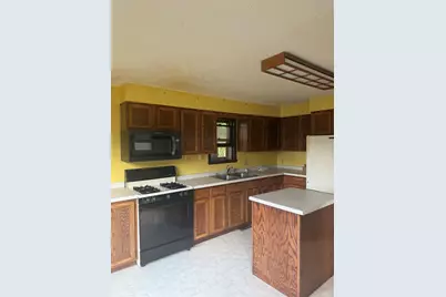 137 E Walnut Street, Glenwood City, WI 54013 - Photo 2