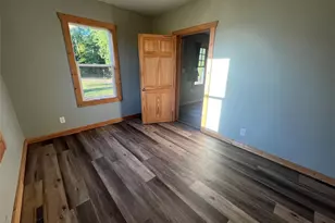 21920 Sweden Rd, Grand View, WI 54839 - Photo 12