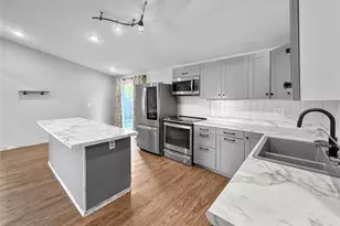 3019 Leslie Ln, Eau Claire, WI 54703 - Photo 14