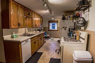 2908 6th St, Eau Claire, WI 54703 - Photo 8