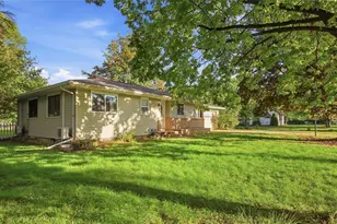 216 17th St, Menomonie, WI 54751 - Photo 2