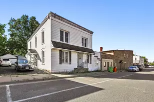 110 E 4th Ave, Stanley, WI 54768 - Photo 2