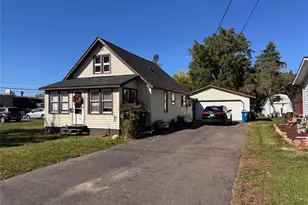 15 E Schneider St, Rice Lake, WI 54822 - Photo 2