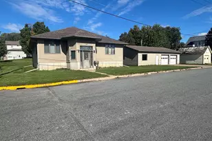 105 1st St, Arcadia, WI 54612 - Photo 6