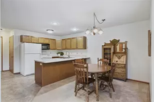 3529 Lever St, Eau Claire, WI 54701 - Photo 8