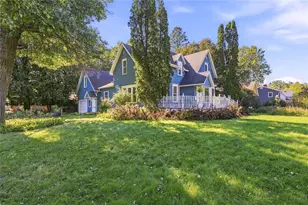 525 Summit Ave, Eau Claire, WI 54701 - Photo 2