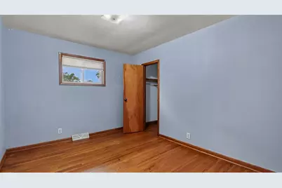126 S Park Road, Blair, WI 54616 - Photo 10