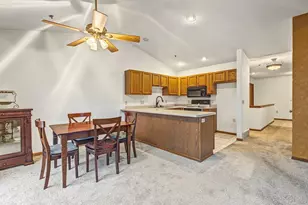 5328 Prill Rd, Eau Claire, WI 54701 - Photo 6