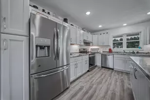S7867 Windmill Dr, Augusta, WI 54722 - Photo 6