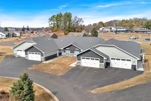 1368 Cypress Ct, Altoona, WI 54720 - Photo 6