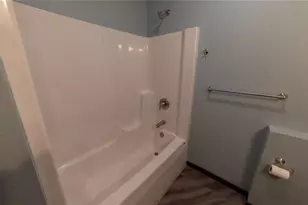 1368 Cypress Ct, Altoona, WI 54720 - Photo 20