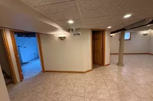 932 Sawyer St, Oshkosh, WI 65250 - Photo 26