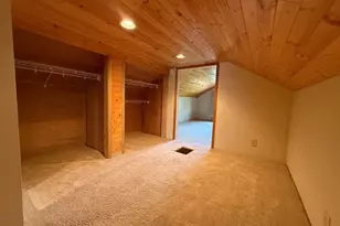 932 Sawyer St, Oshkosh, WI 65250 - Photo 20
